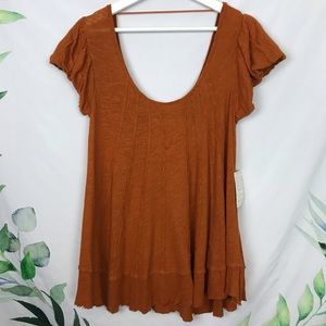 $10 CLOSET SALE❗️Free People New Star Tee Lions Maine NWT